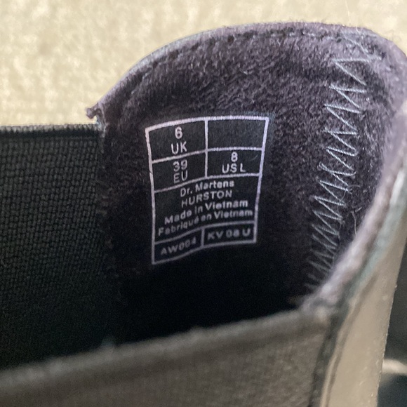 Dr. Martens Chelsea Boot - Picture 3 of 6